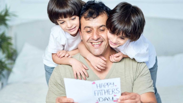 How to Communicate with Your Children: Communication Tips for 2021